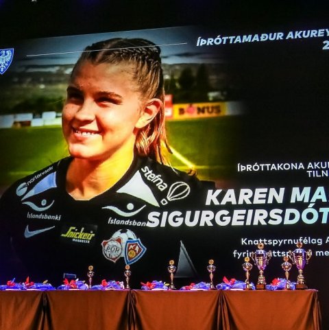 Karen María Sigurgeirsdóttir, knattspyrna