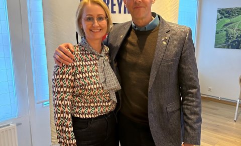 Jóna Jónsdóttir formaður ÍBA og Geir Kristinn Aðalsteinsson fráfarandi formaður ÍBA að loknu þingi.